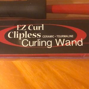 NEW IN BOX. Hair Curling Wand.